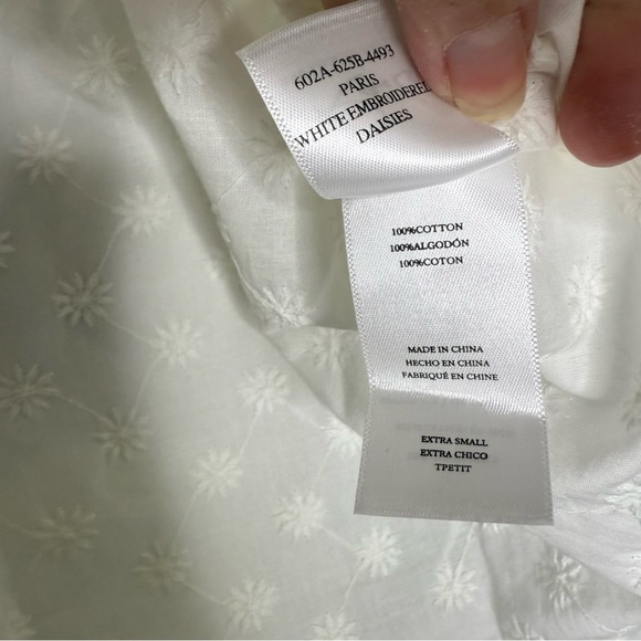 Rails Paris White Embroidered Daisies Blouse – XS – NWT - Picture 7 of 8